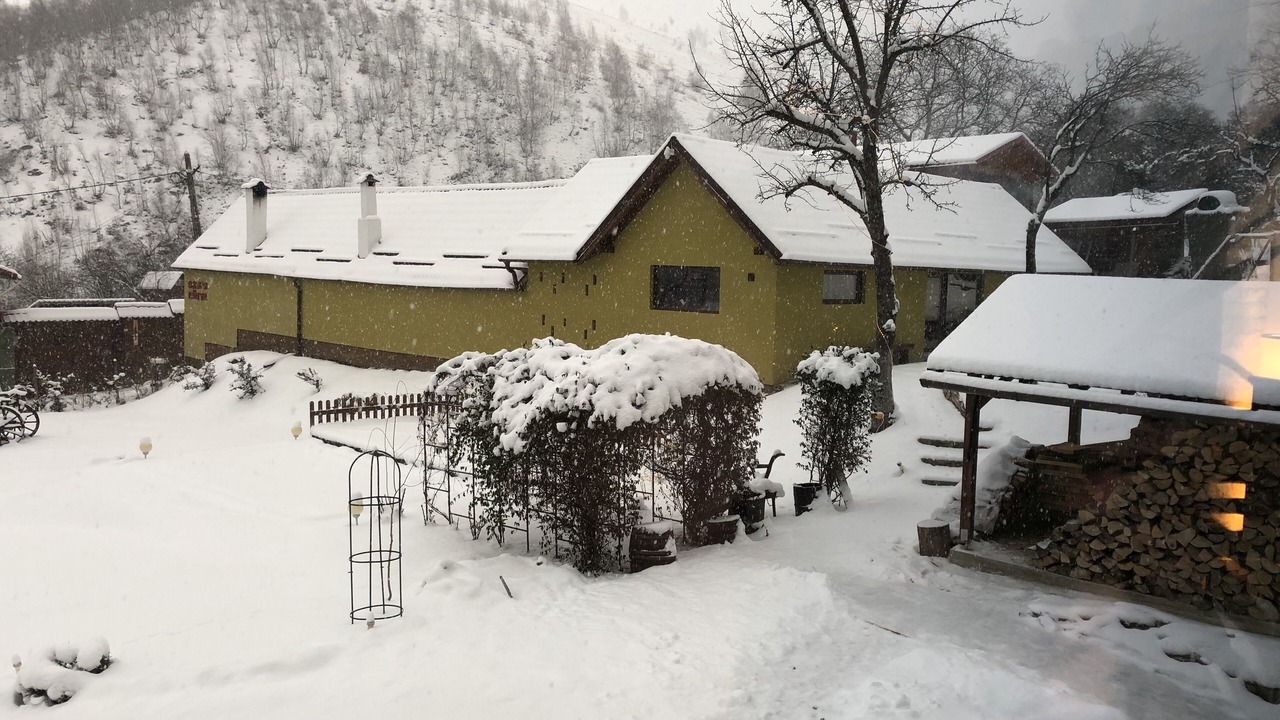 Photo of Outdoor in Girbova