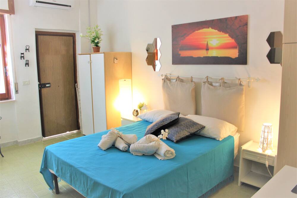 Photo of Bedroom in Vico del Gargano