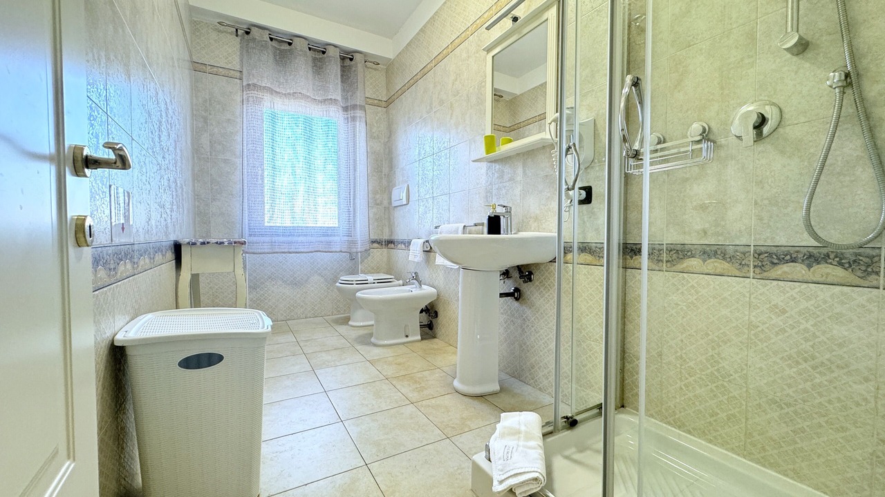 Photo of Bathroom in Apricena