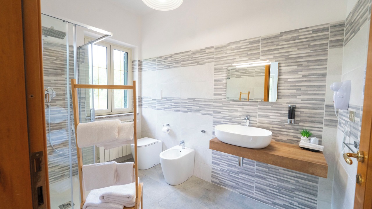 Photo of Bathroom in Laino Borgo