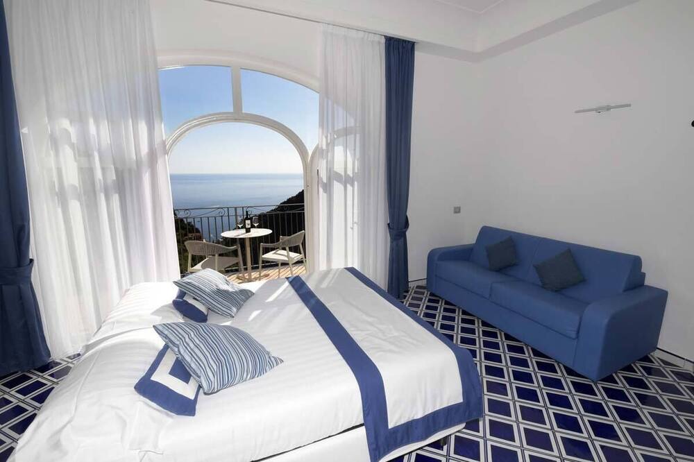 Photo of Bedroom in Pontone