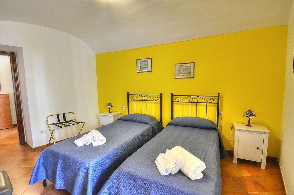 Photo of Bedroom in Scala