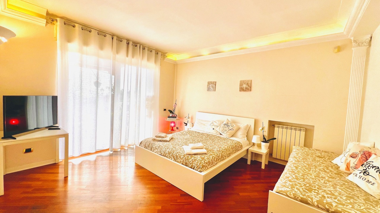 Photo of Bedroom in Naples
