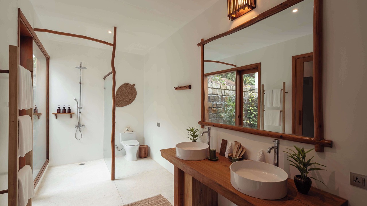 Photo of Bathroom in Cua Can Village