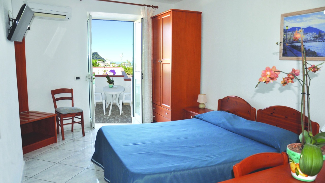 Photo of Bathroom in Forio