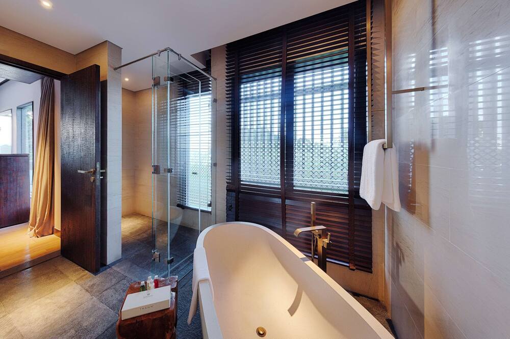 Photo of Bathroom in Cua Can Village