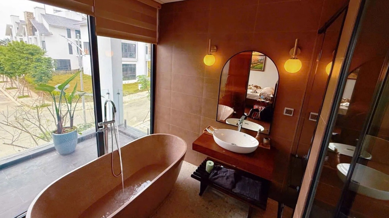 Photo of Bathroom in Hang Bo