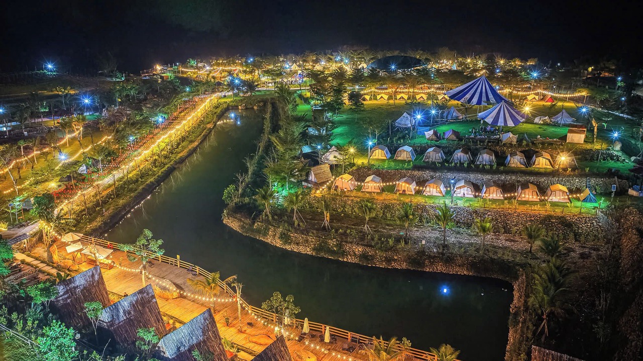 Photo of Others in Hoa Vang