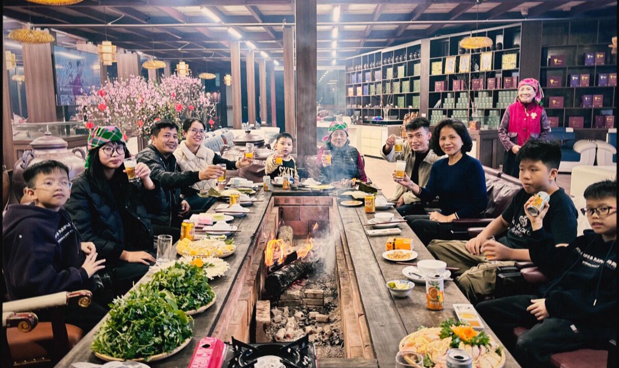 Photo of Others in Van Chan