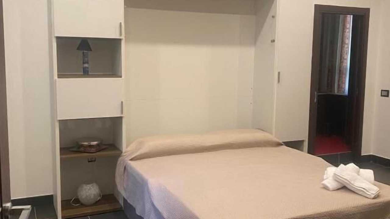 Photo of Bedroom in Naples City Centre