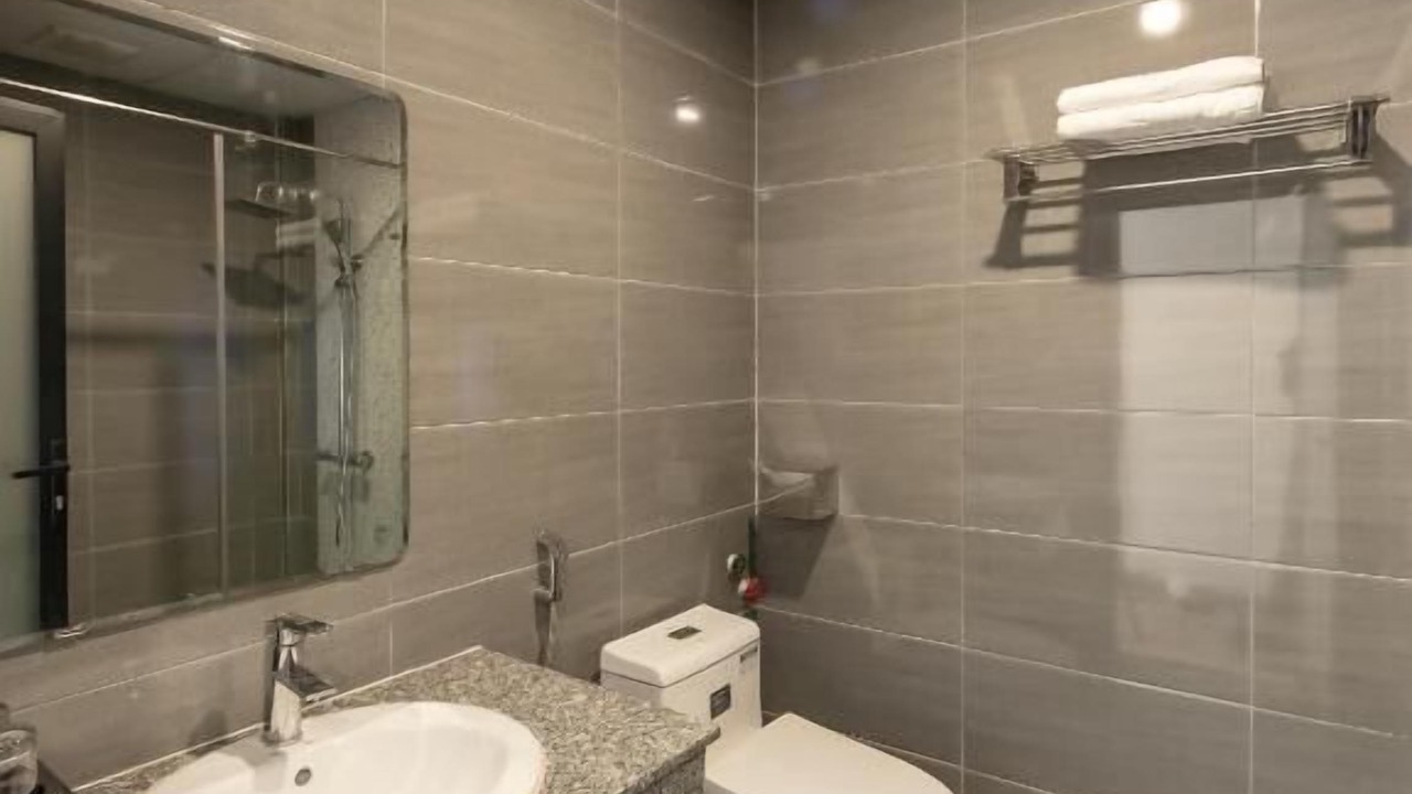 Photo of Bathroom in Long Beach