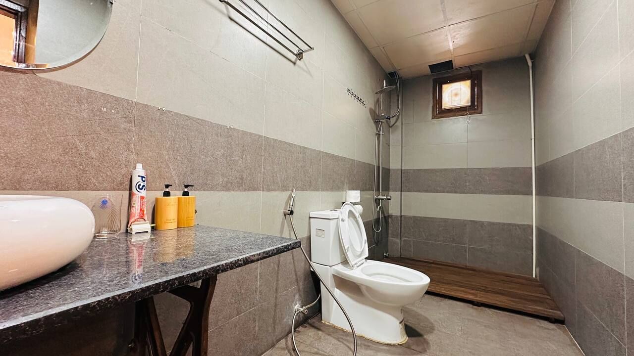 Photo of Bathroom in Hue City Centre