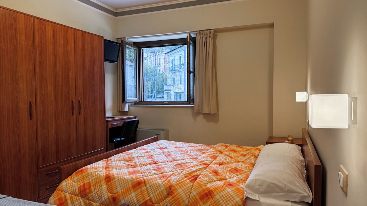 Photo of Bedroom in Fano Adriano