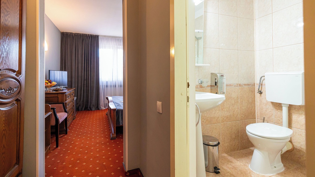 Photo of Bathroom in Zalau