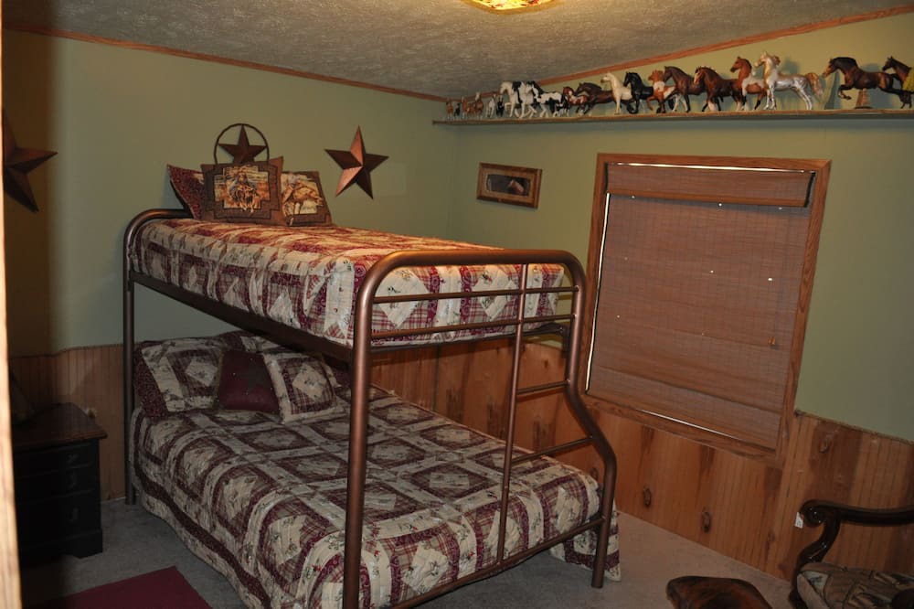 Photo of Bedroom in Hot Springs