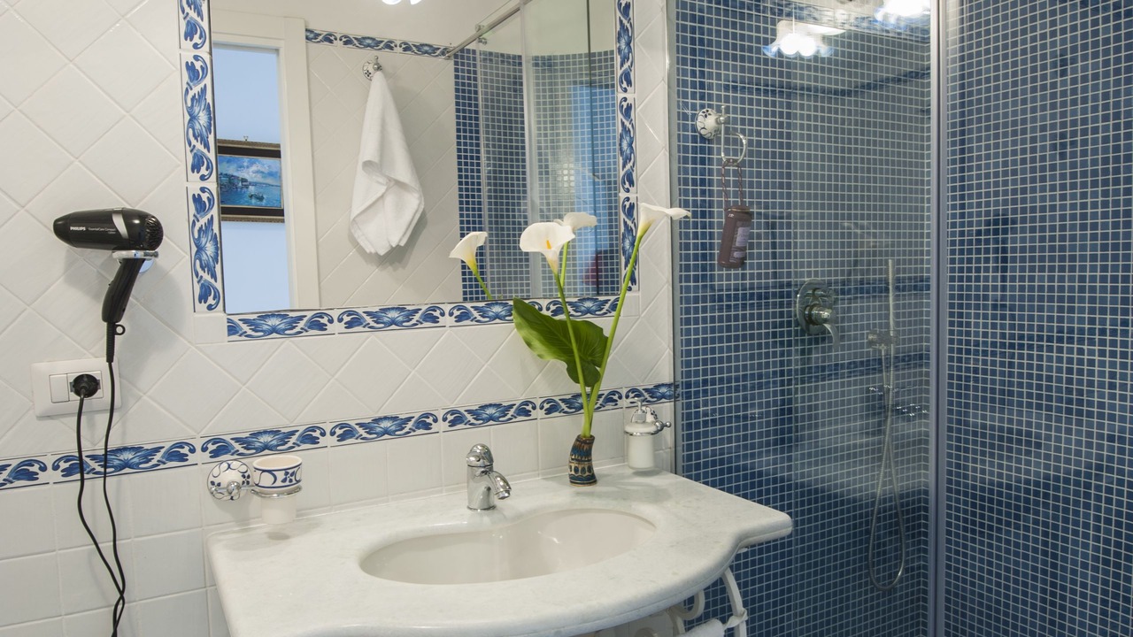 Photo of Bathroom in Sorrento City Centre