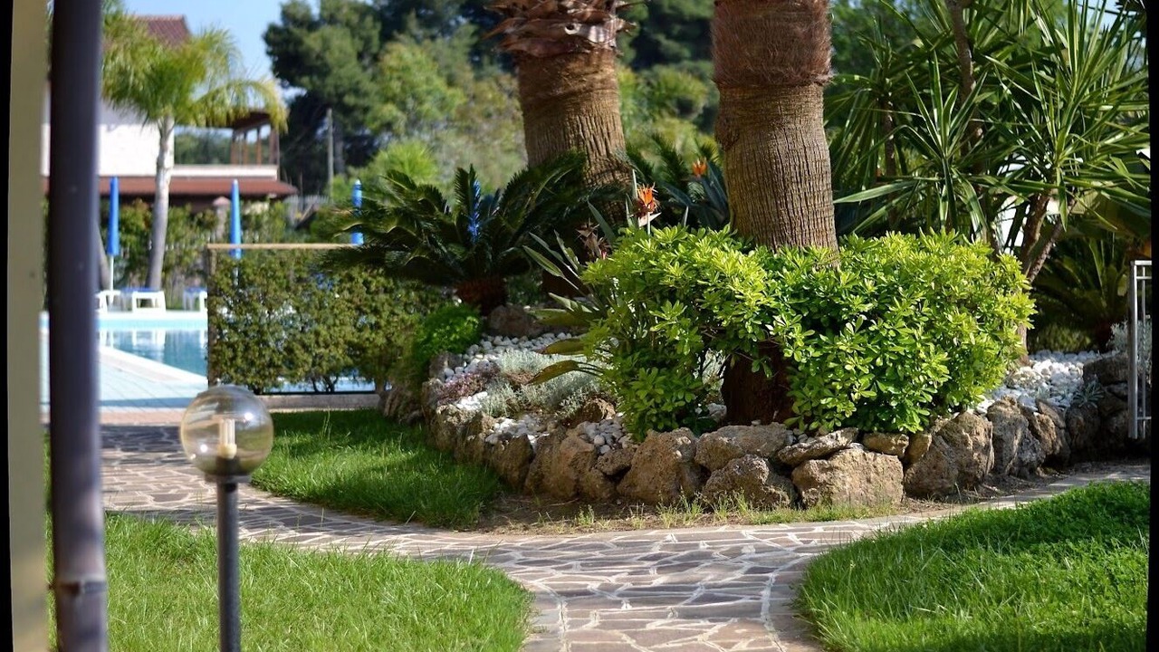 Photo of Outdoor in Laura