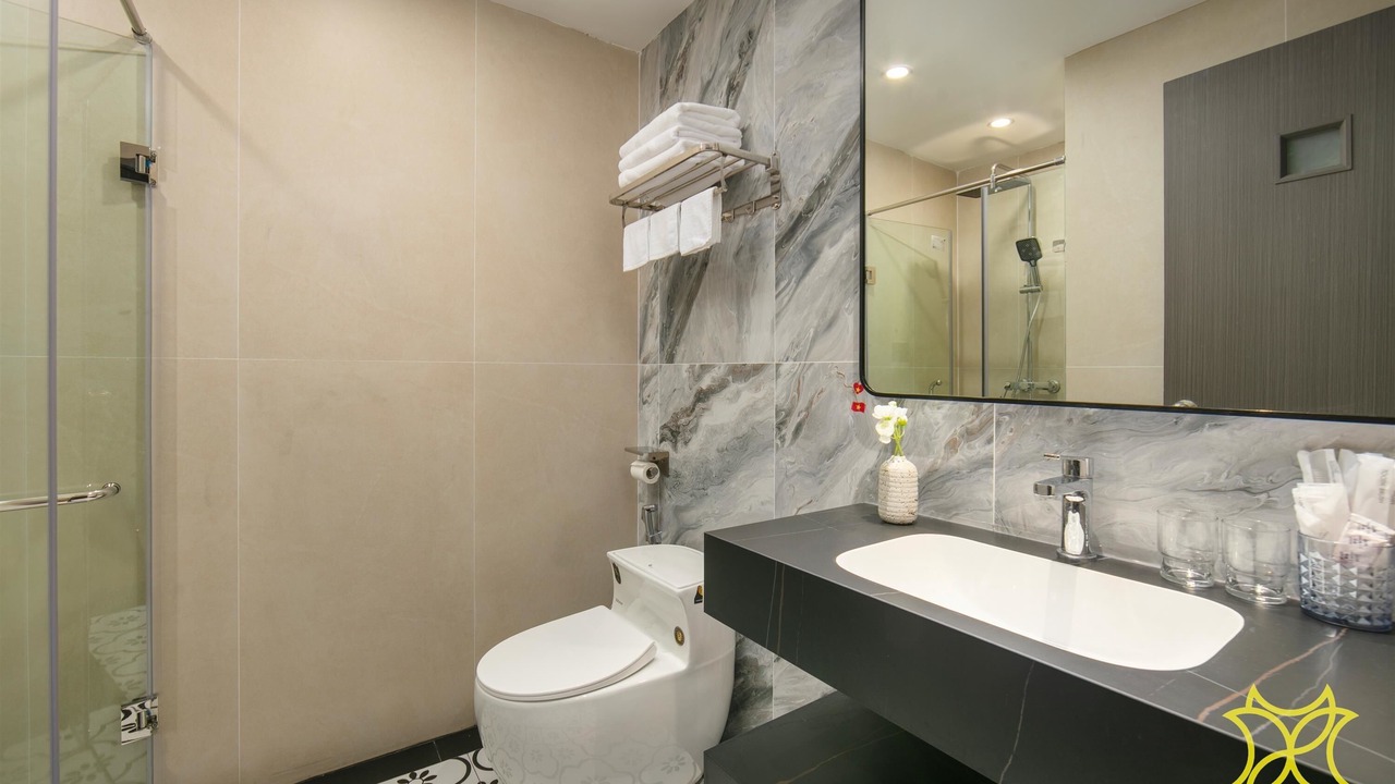 Photo of Bathroom in Hang Buom