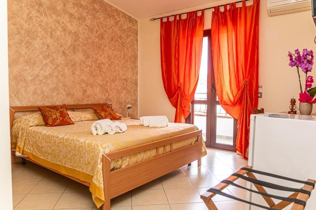 Photo of Bedroom in Palinuro