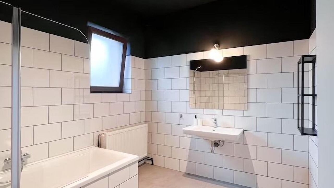 Photo of Bathroom in Center