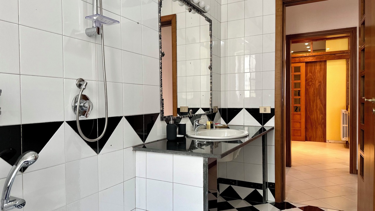 Photo of Bathroom in Torre Annunziata