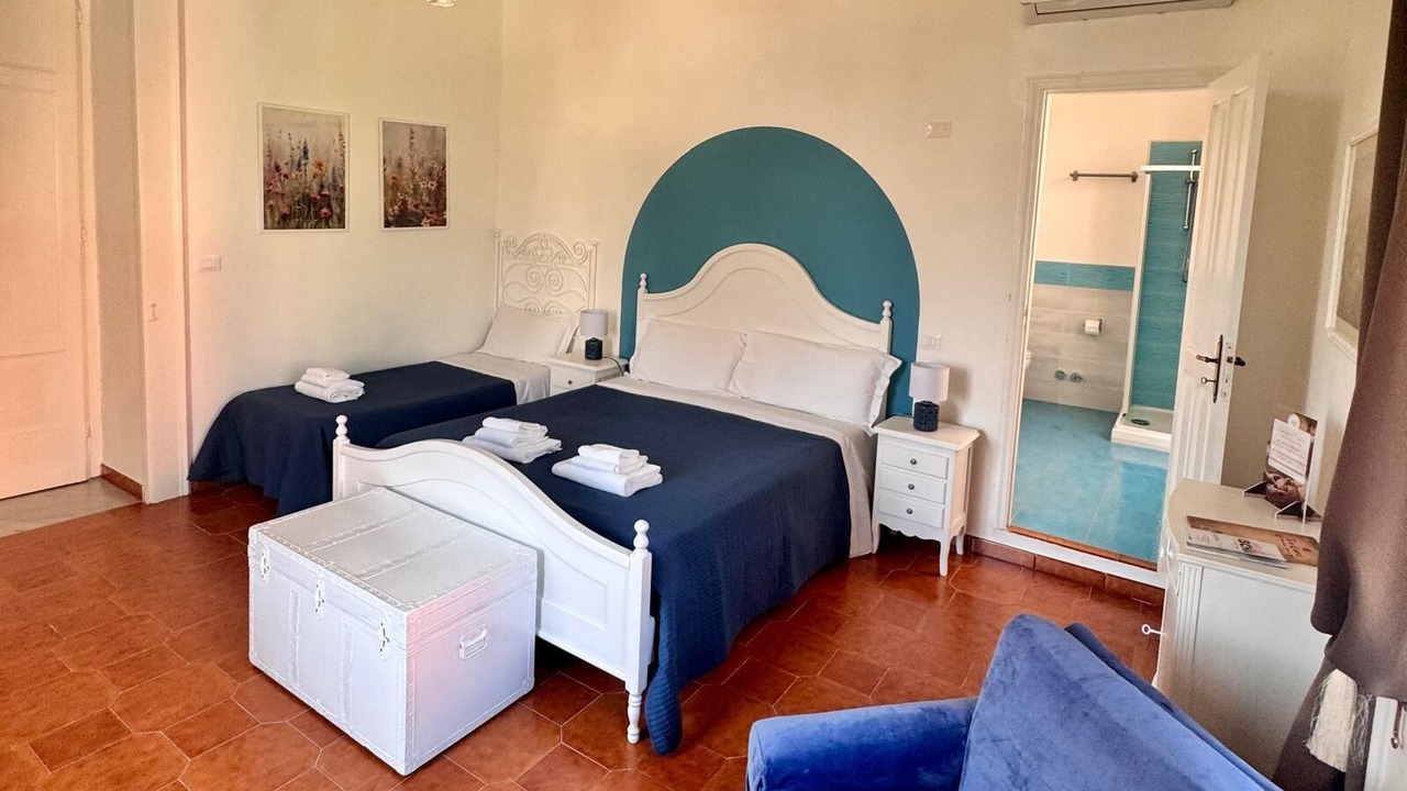 Photo of Bedroom in Forio