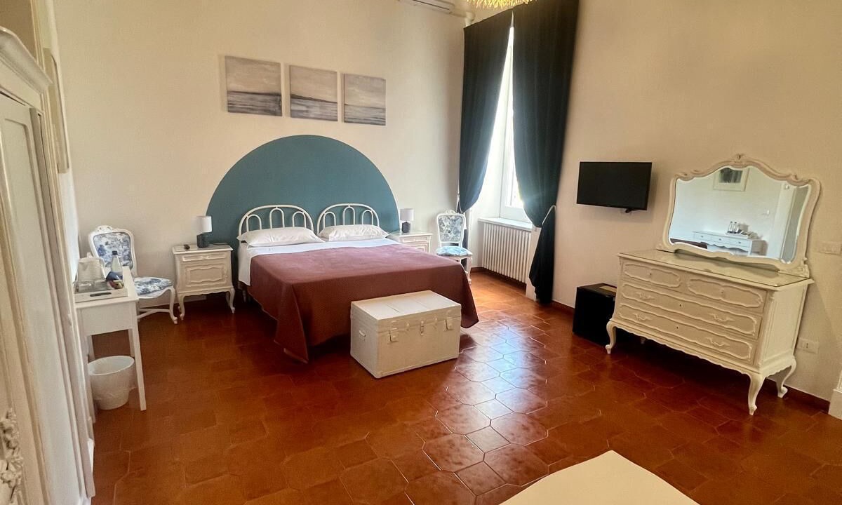 Photo of Bedroom in Forio