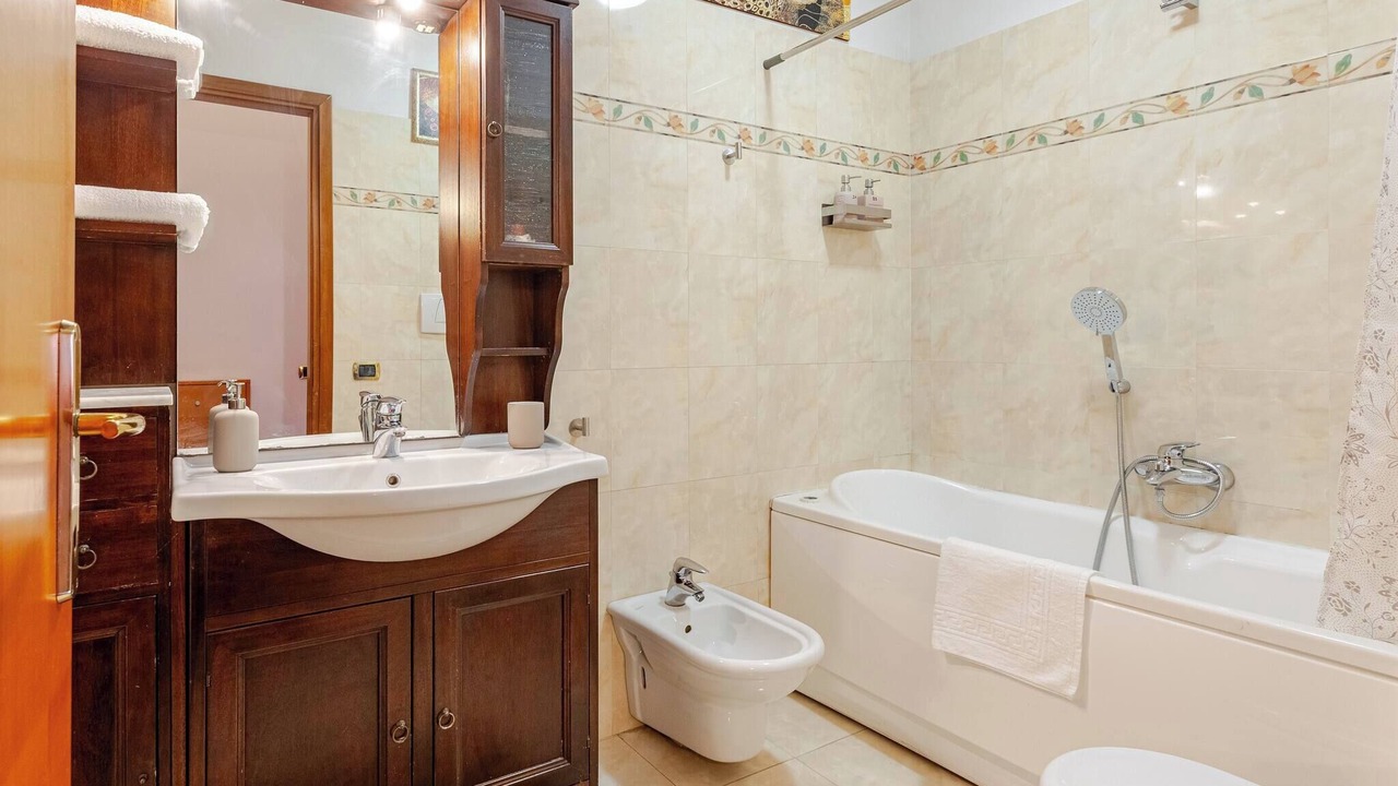 Photo of Bathroom in Quartiere XX Ardeatino