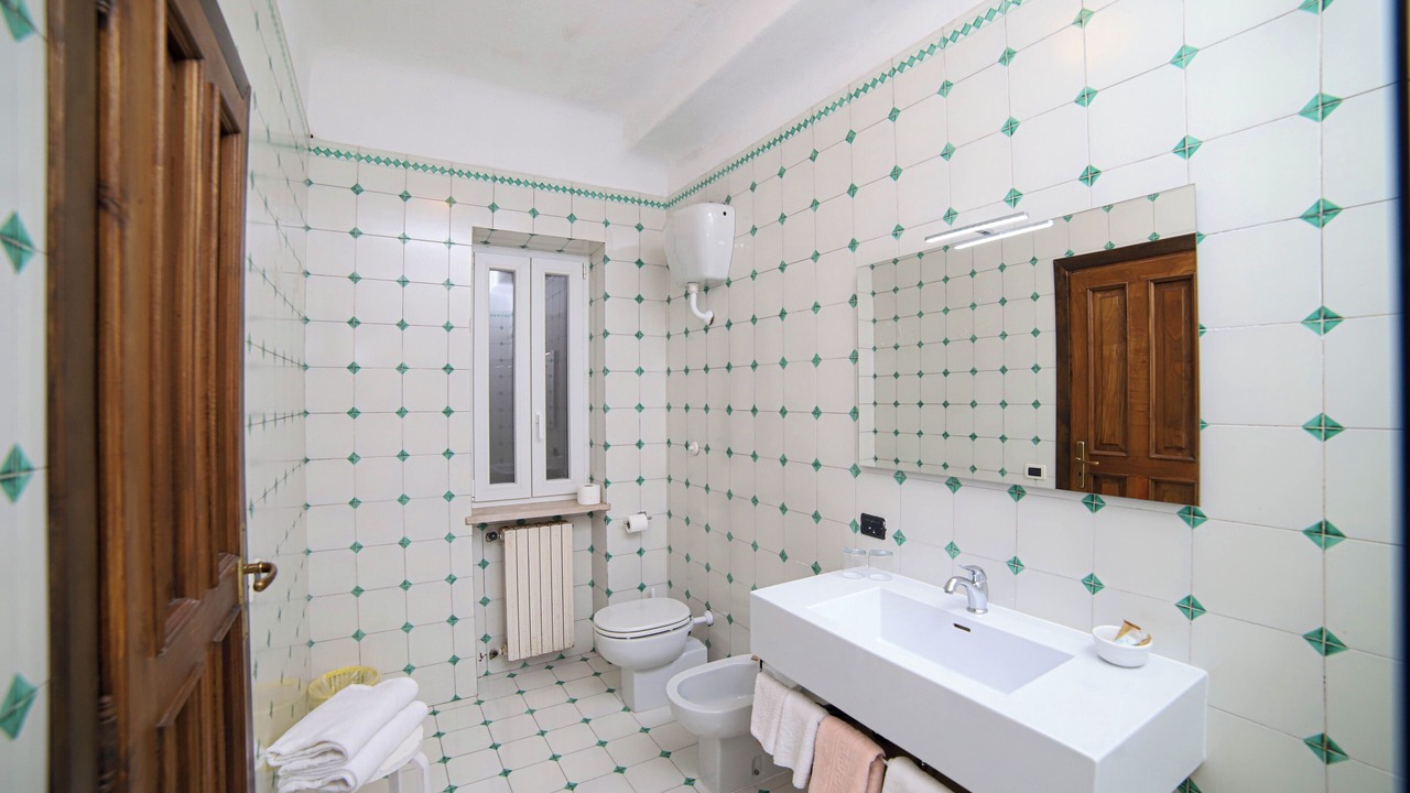Photo of Bathroom in Panza
