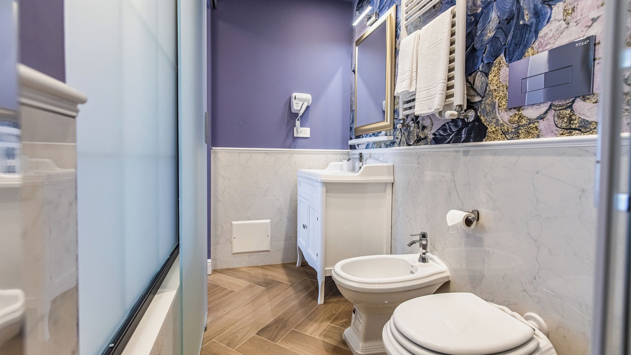 Photo of Bathroom in Bacoli