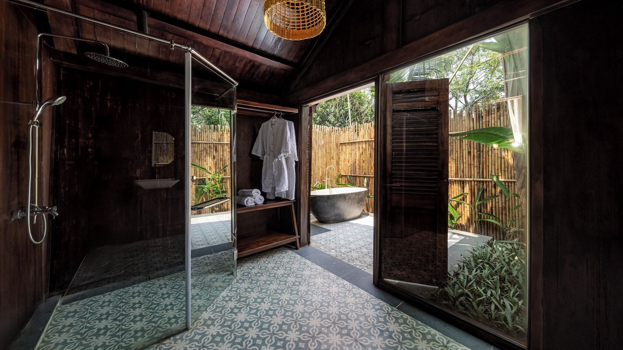 Photo of Bathroom in Hoa Lu