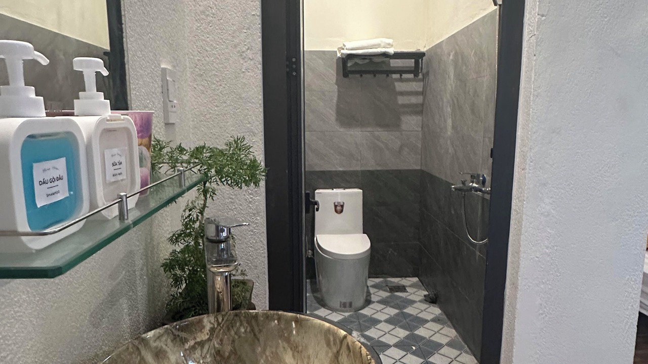 Photo of Bathroom in Cham Island