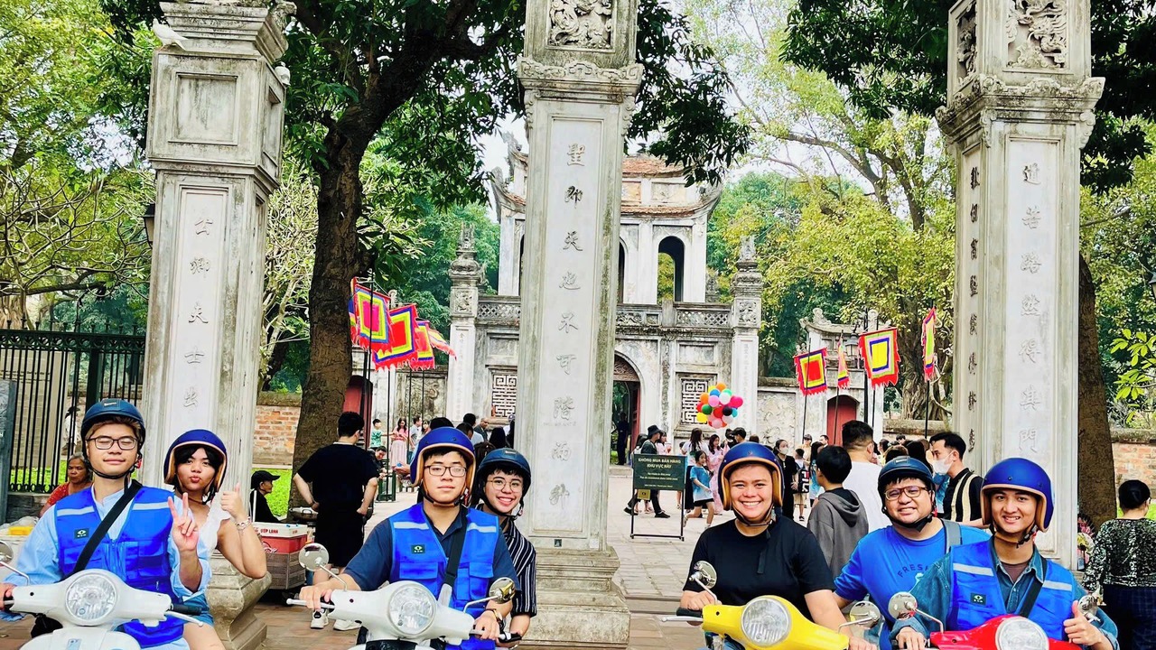 Photo of Others in Truc Bach