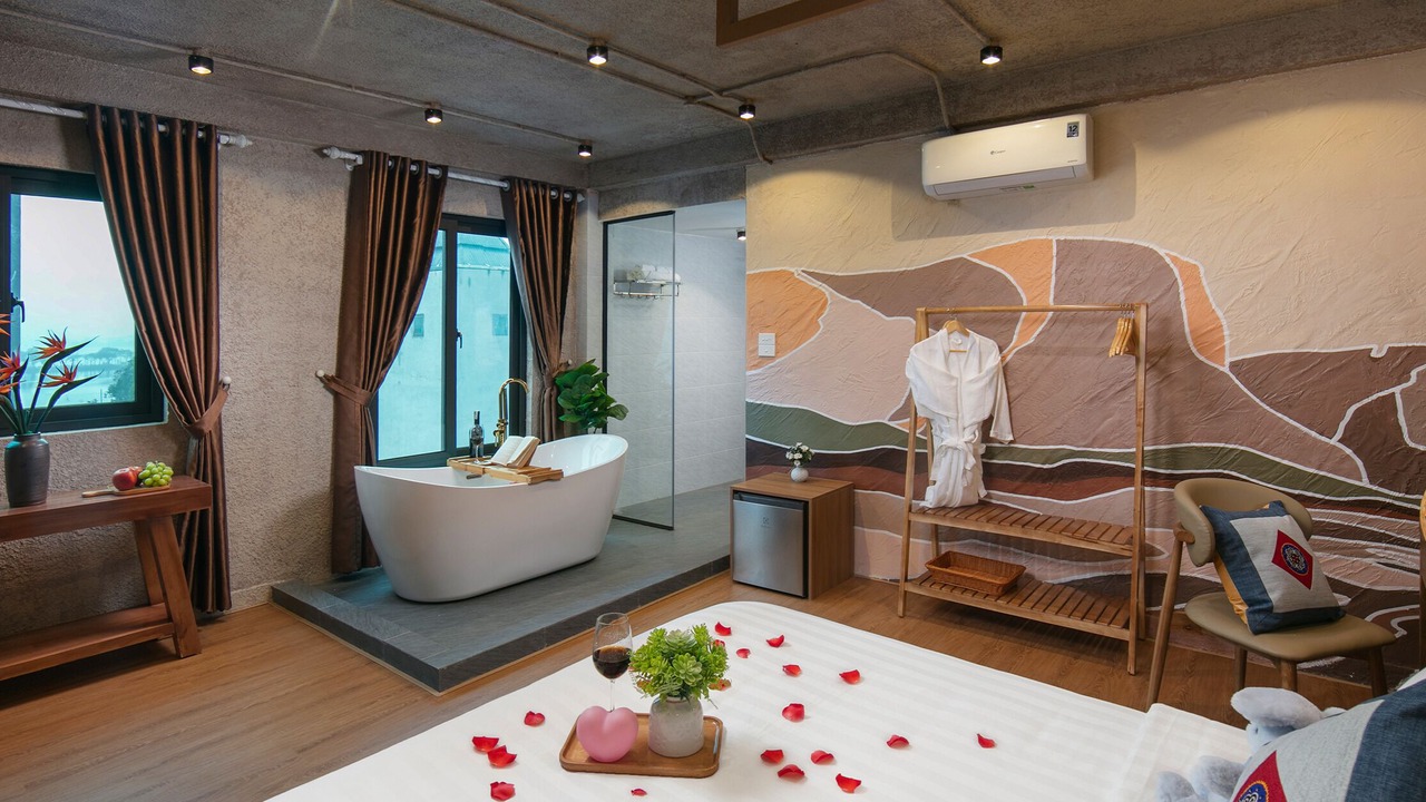 Photo of Bedroom in Truc Bach