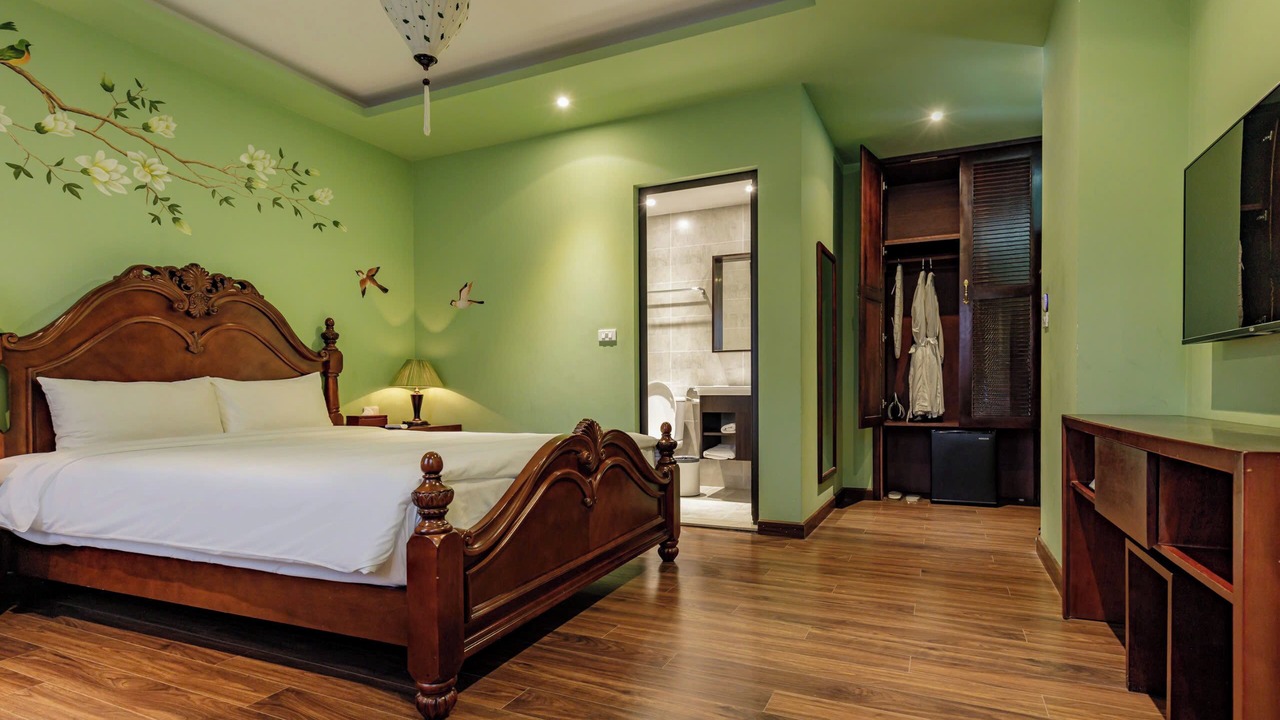 Photo of Bedroom in Trung Hoa Nhan Chinh