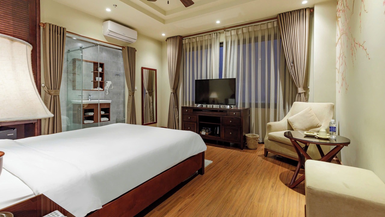 Photo of Bedroom in Trung Hoa Nhan Chinh