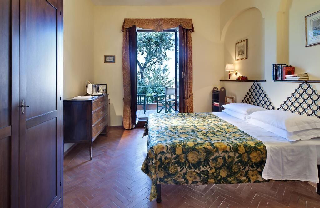 Photo of Bedroom in Ischia Porto
