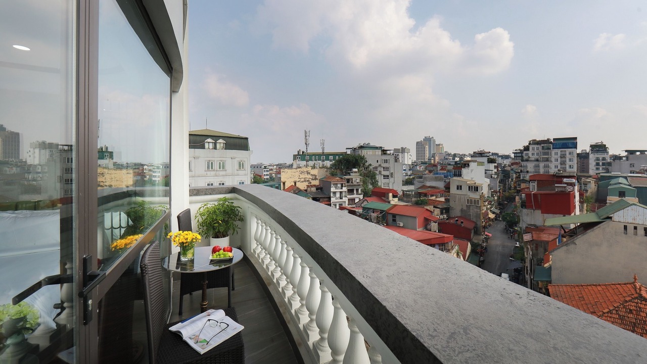 Photo of Patio Balcony in Hang Buom