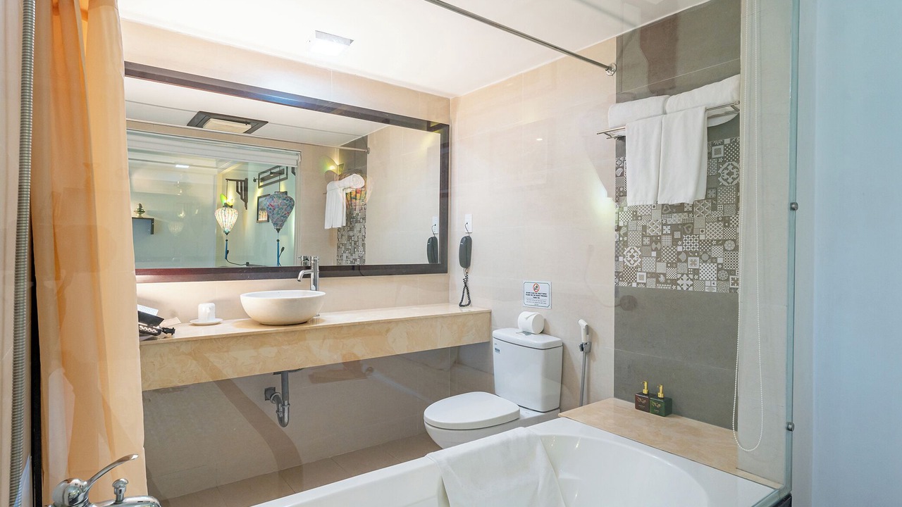 Photo of Bathroom in Cam Pho