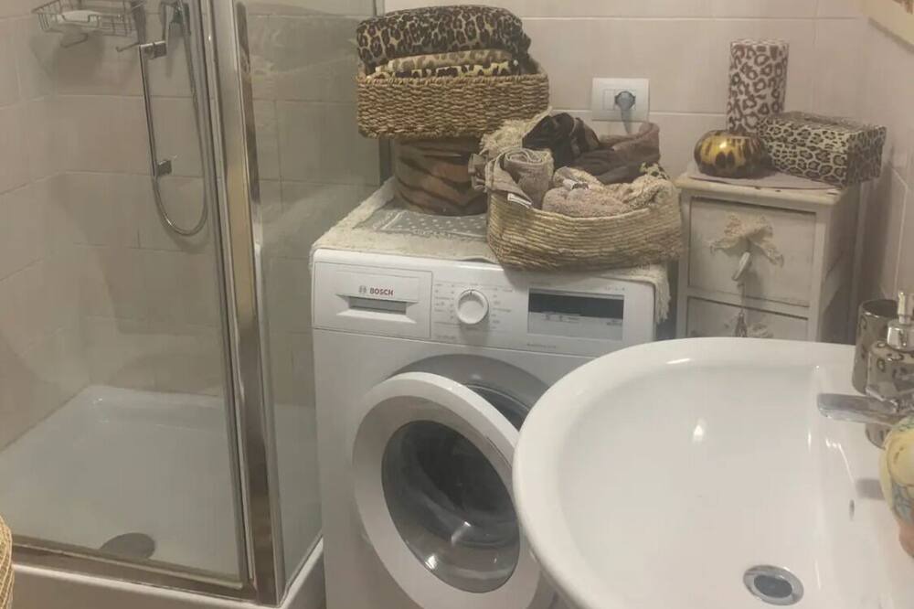Photo of Bathroom in Zona XXXIII Acilia Sud