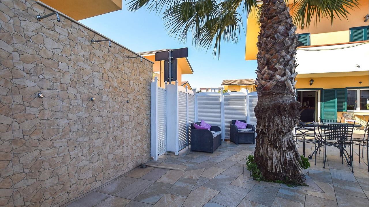 Photo of Patio Balcony in Laura