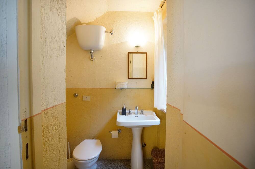Photo of Bathroom in Castiglione in Teverina