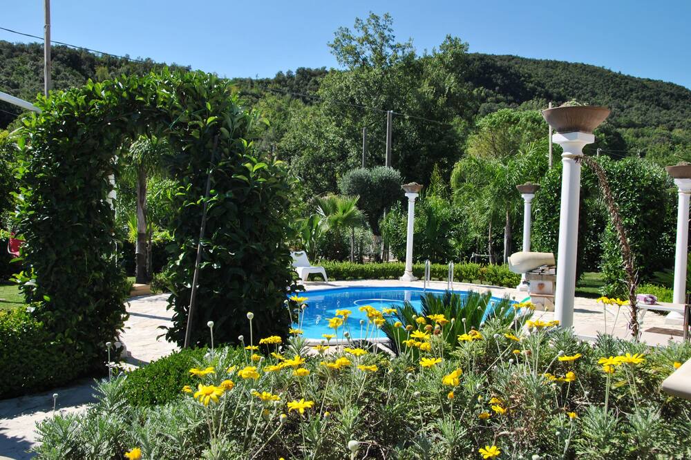 Photo of Outdoor in Trivio