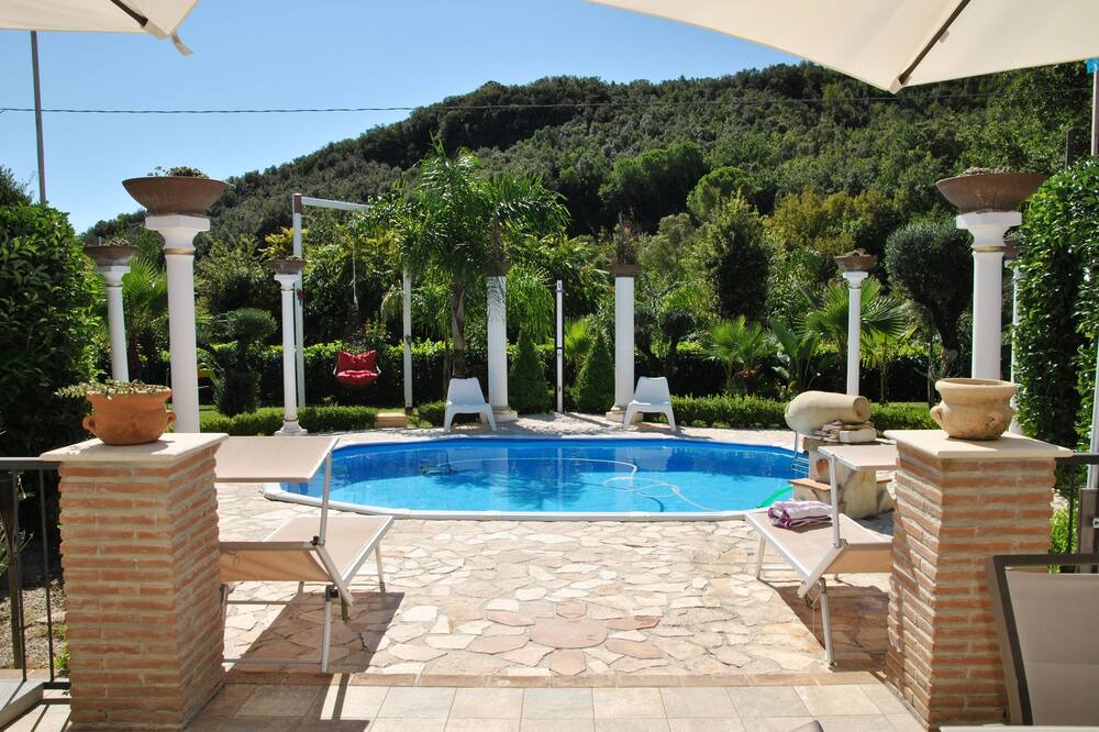 Photo of Outdoor in Trivio