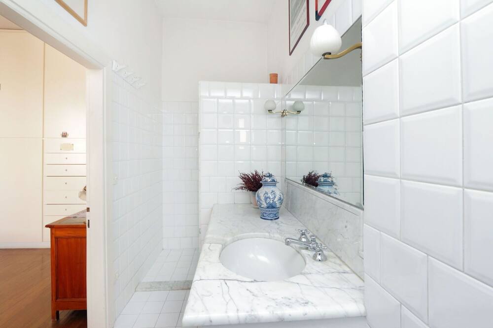 Photo of Bathroom in Quartiere III Pinciano