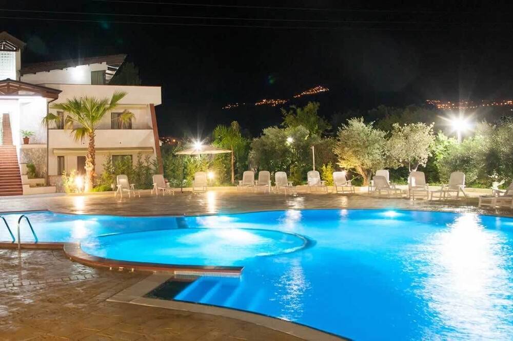 Photo of Outdoor in Grisolia
