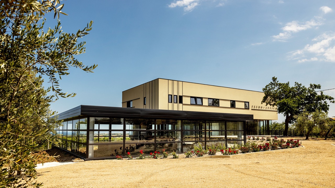 Photo of Outdoor in Tollo