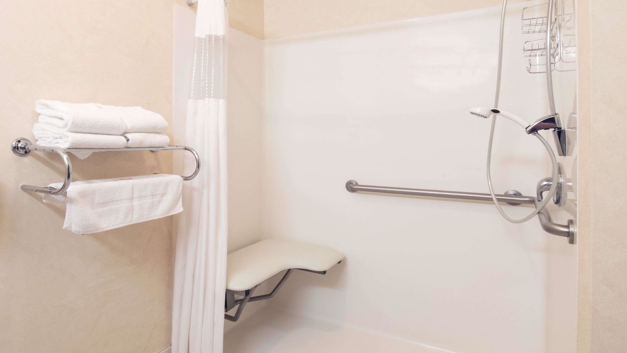 Photo of Bathroom in Oacoma