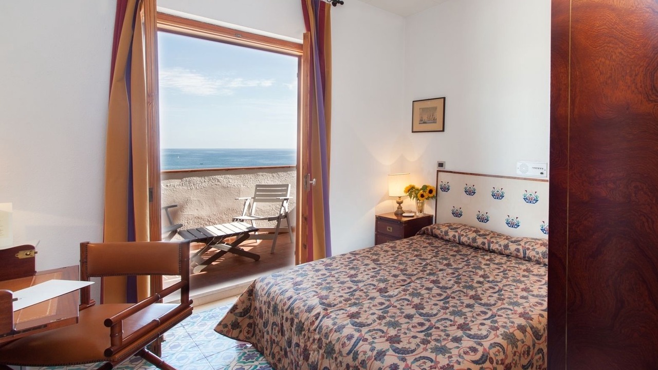 Photo of Bedroom in Scalea