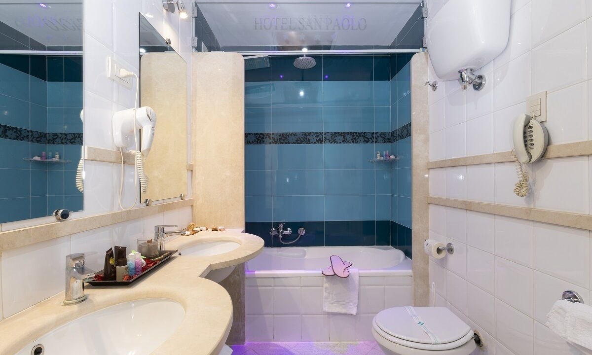 Photo of Bathroom in Fuorigrotta